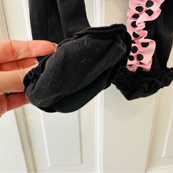 Mud Pie Black and Pink Polka Dot Infant Footie - Picture 5 of 9